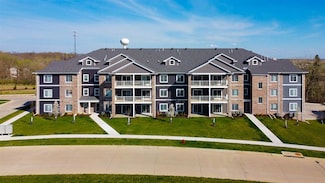 2875 Spring Rose Cir, Coralville, IA 52241