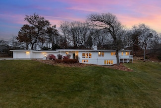 1345 Fairlawn Way, Golden Valley, MN 55416