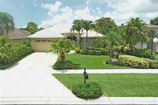 1925 Timberline Dr, Naples, FL 34109