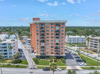 1120 N Shore Dr NE Unit 201, Saint Petersburg, FL 33701