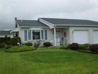 984 Barbara Dr, Coplay, PA 18037