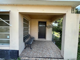1010 S 7th St, Fort Pierce, FL 34950
