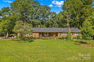 270 Lewis Ferry Rd, Statesville, NC 28677