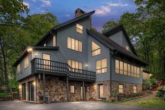 576 Mountain Laurel Dr, Mount Jackson, VA 22842