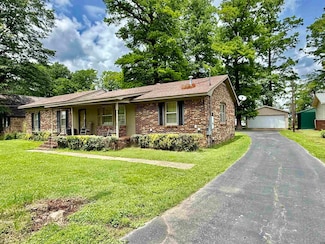 1645 Lake Dr, Hornbeak, TN 38232