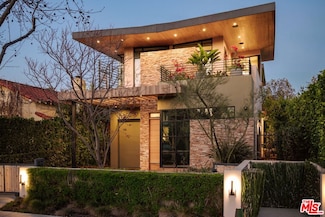 366 Huntley Dr, West Hollywood, CA 90048