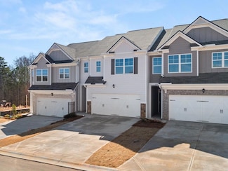 6698 Corryton St, Flowery Branch, GA 30542