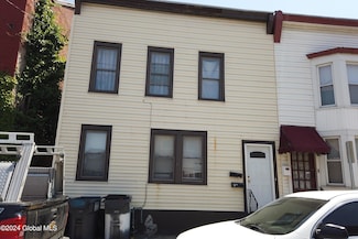 242 4th St, Troy, NY 12180