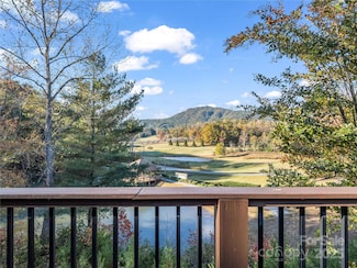 134 Raleigh Dr, Lake Lure, NC 28746