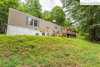 365 Call Creek Rd, Fleetwood, NC 28626