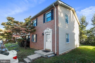 4513 Fieldstone Ct, Marshall, VA 20115