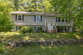 6 Butterfield Ln, Stratham, NH 03885