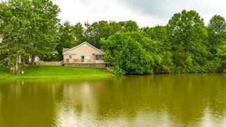 8213 E 256th St, Freeman, MO 64746