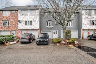 244 Valley Way W, Manchester, NH 03102