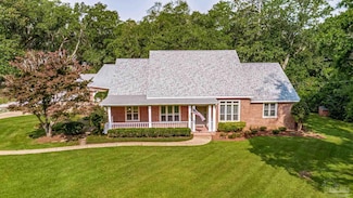 805 Westmoreland Ln, Cantonment, FL 32533