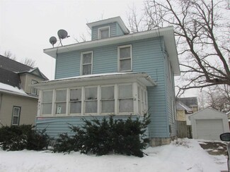 1433 W 2nd St, Waterloo, IA 50701