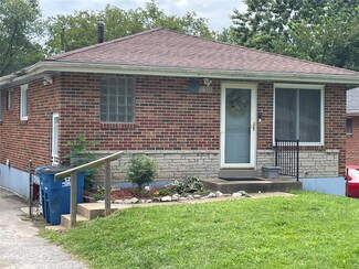 1208 Lakeview Ave, Saint Louis, MO 63138