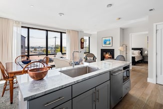 383 Commercial St Unit 203, Portland, ME 04101
