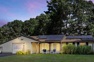 28 Annette Rd, Brockton, MA 02302