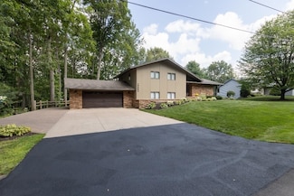 2202 Ryanwood Ave, Schofield, WI 54476