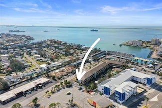 460 Paula Dr S Unit 401, Dunedin, FL 34698