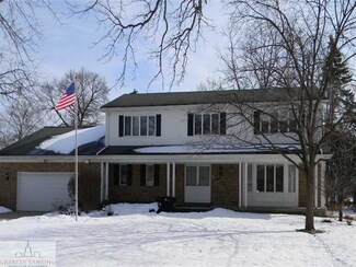 1731 Nottingham Rd, Lansing, MI 48911