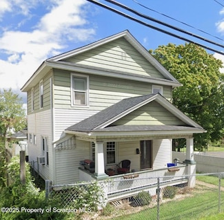 1010 Sterling St, Scranton, PA 18508