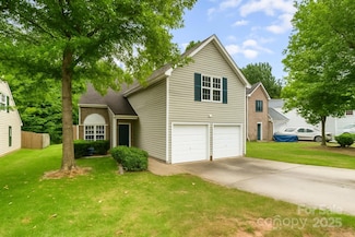 4317 Springhaven Dr, Charlotte, NC 28269