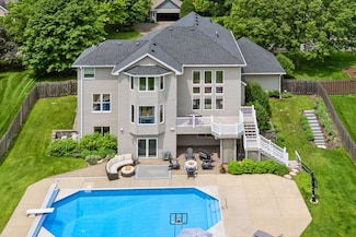 5675 Marsh Pointe Dr, Excelsior, MN 55331