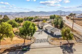 24765 Las Flores Dr, Canyon Lake, CA 92587