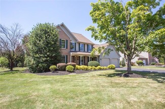 4651 Maryann Ln, Bethlehem, PA 18017