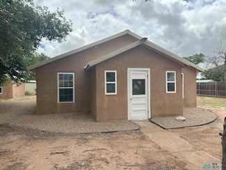 381 E Lake St, Fort Sumner, NM 88119