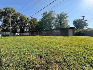 2301 Brockman St, Manhattan, KS 66502