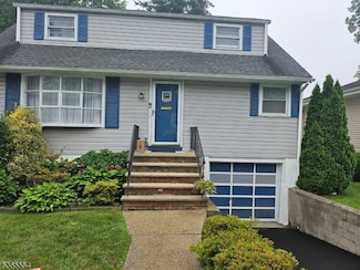 100 Grove St, Waldwick, NJ 07463