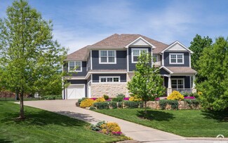 4906 Hickok Ct, Lawrence, KS 66049
