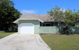 1790 SE Ryecroft Ct, Port Saint Lucie, FL 34952