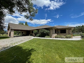 50 Ideal Acres Rd, Salmon, ID 83467