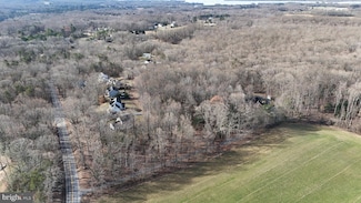 1002 Donna Ln, Huntingtown, MD 20639