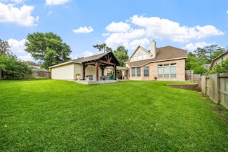 2510 Eagle Post Dr, Conroe, TX 77304