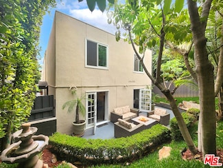 9015 Cynthia St Unit 4, West Hollywood, CA 90069