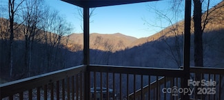 334 Wayah Zooshuga Rd, Maggie Valley, NC 28751