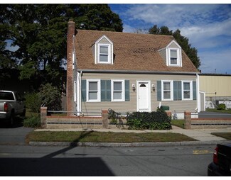 59 Brewster St, New Bedford, MA 02745