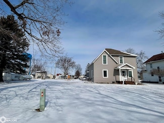 914 Isett Ave, Wapello, IA 52653