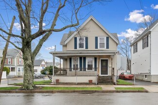 31 Oakwood Ave, Lynn, MA 01902