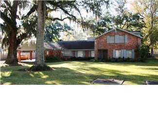 144 River Rd, Lafayette, LA 70501