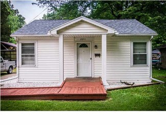 2211 Burdette Ave, Evansville, IN 47714