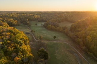 3899 Boston Theta Rd, Thompson's Station, TN 37179