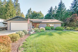 3011 Rozewood Dr, Bremerton, WA 98310