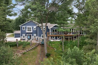 8074 Pine Point Rd, Nisswa, MN 56468