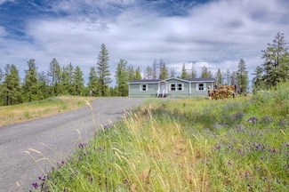 17621 S Lois Dr, Cheney, WA 99004